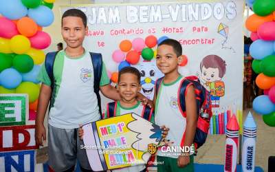 Volta às aulas na Rede Municipal de Ensino de Canindé de São Francisco é marcada por sorrisos e boas vibrações