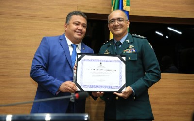 Tenente-Coronel da PM é condecorado com Título de Cidadania Sergipana