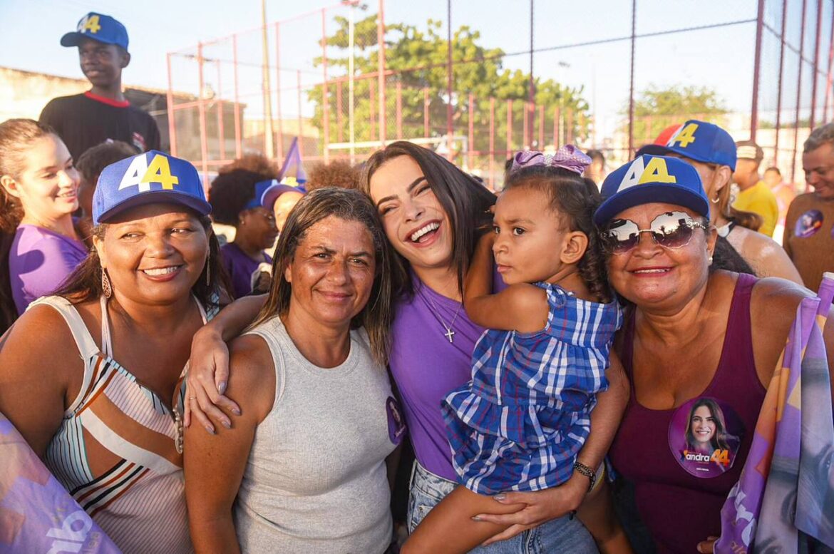 Yandra Moura desponta como principal desafiante de Emília Corrêa em Aracaju