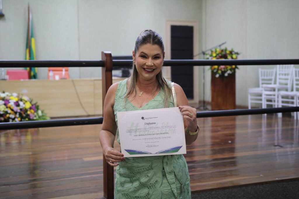 Iara Martins é diplomada prefeita de Pacatuba em cerimônia pública